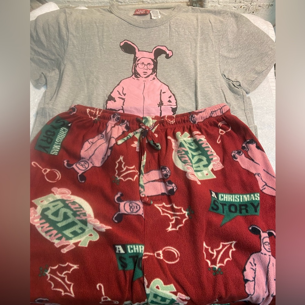 A Christmas Story Pajamas Set - Picture 2 of 6